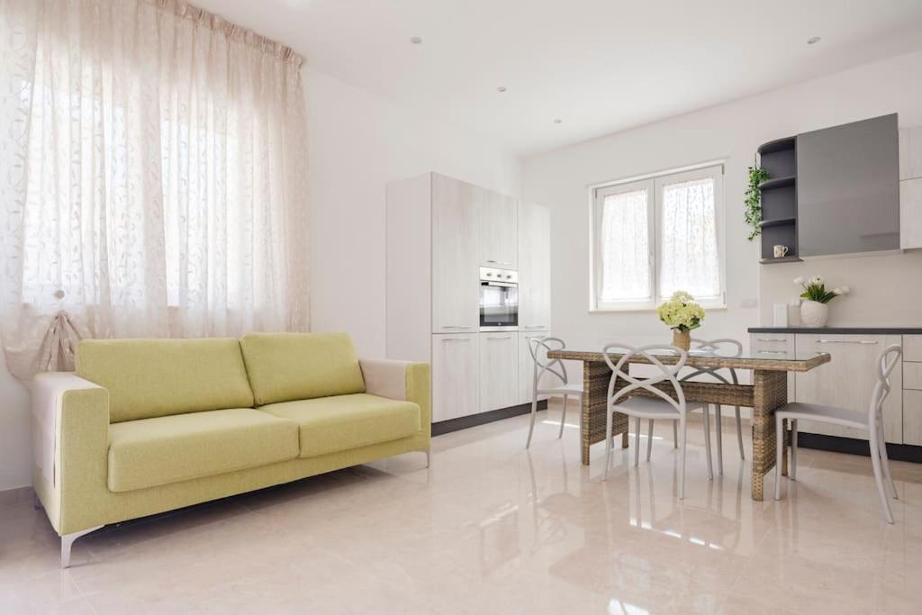 Dimora Via Del Mare Apartment Carovigno Bagian luar foto